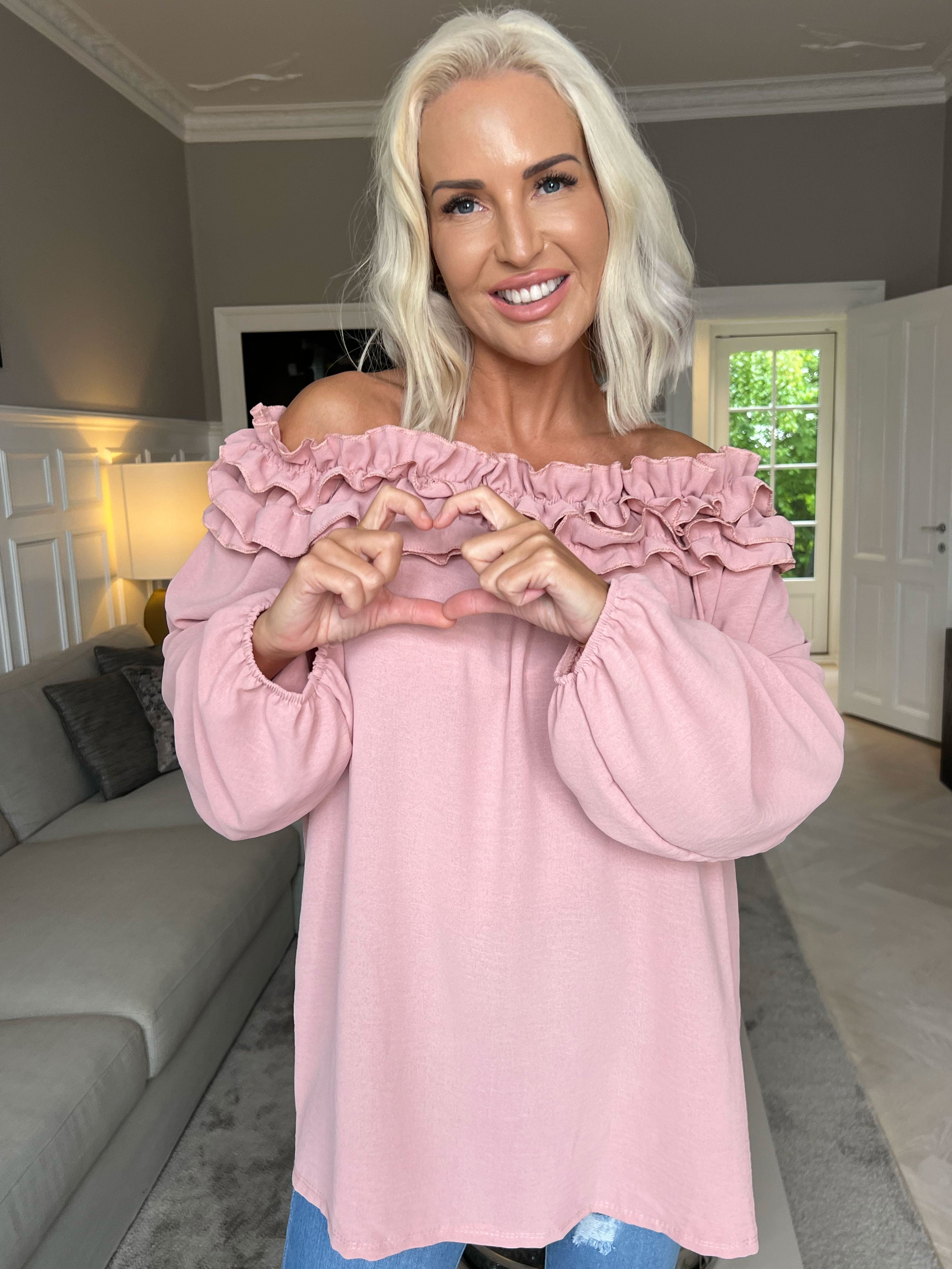 Chili - Fineste tunika bluse med flæser i udskæringen